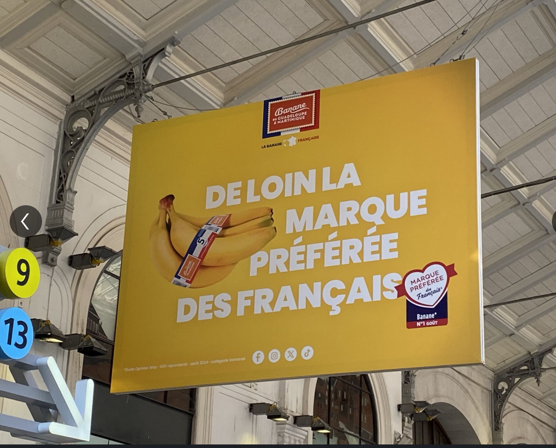 Banane de Martinique et de Guadeloupe: Affichage en Gare